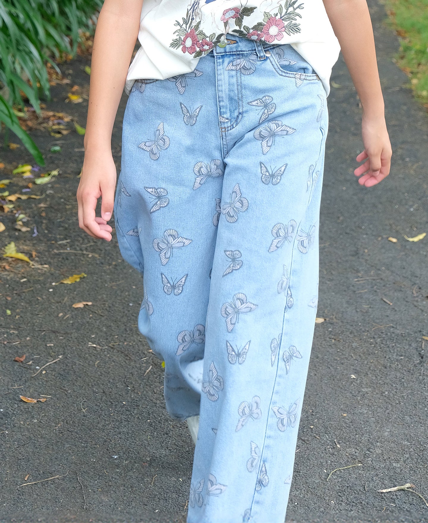 Kids' Printed Jeans in Light Wash/butterflies