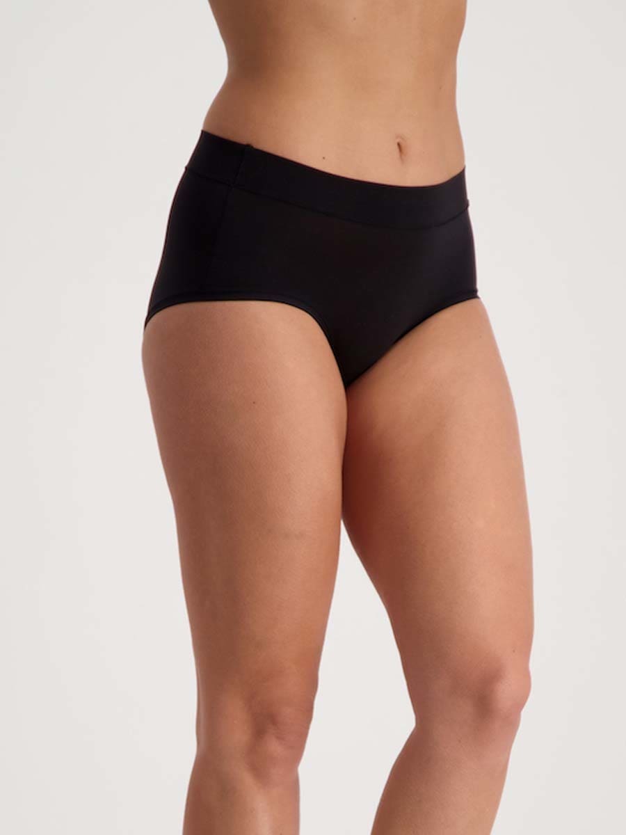 Women s Midi 1 Size Fits All Brief in Black Postie